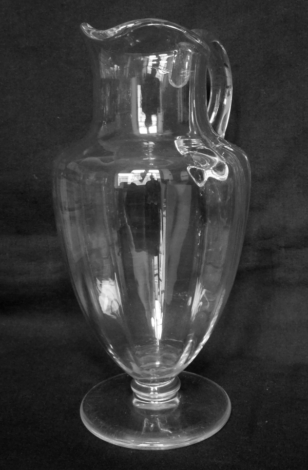 Carafe à eau / pichet / broc en cristal de Baccarat, modèle Montaigne