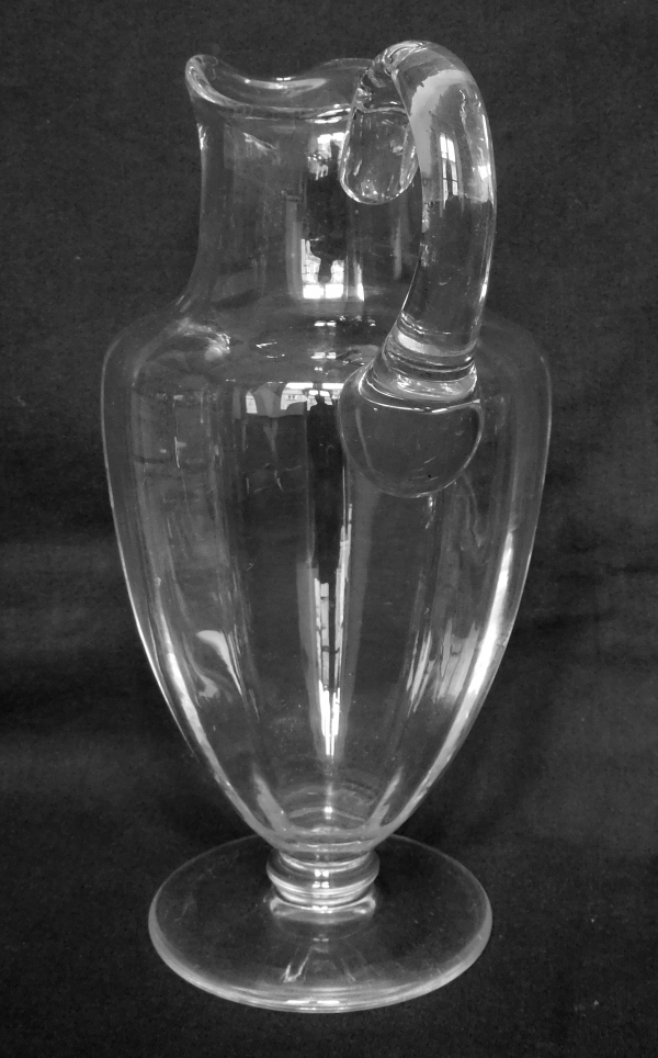 Carafe à eau / pichet / broc en cristal de Baccarat, modèle Montaigne