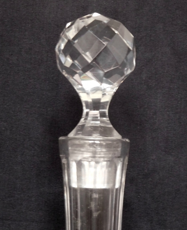 Baccarat crystal wine decanter, Renaissance pattern - 28,5cm