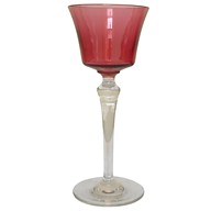 Verre à vin du Rhin en cristal de Baccarat rose, modèle Piccadilly non taillé
