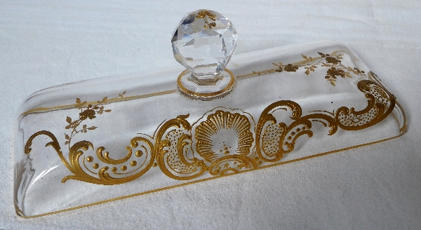 Boîte à brosses en cristal de Baccarat, modèle Louis XV rehaussé à l'or fin