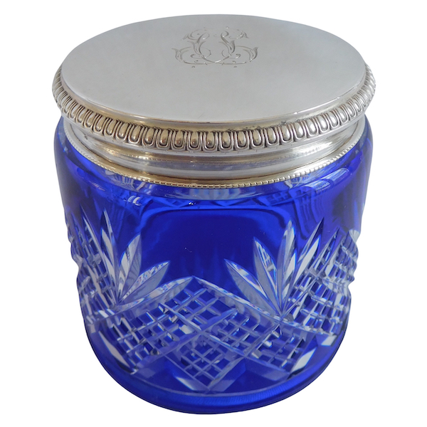 Boîte en cristal de Baccarat et argent massif, modèle Douai overlay bleu, poinçon Minerve