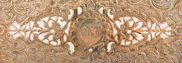 Boîte à brosse en cristal taillé et vermeil (argent massif) ajouré, monogramme LG, époque XIXe, poinçon Minerve