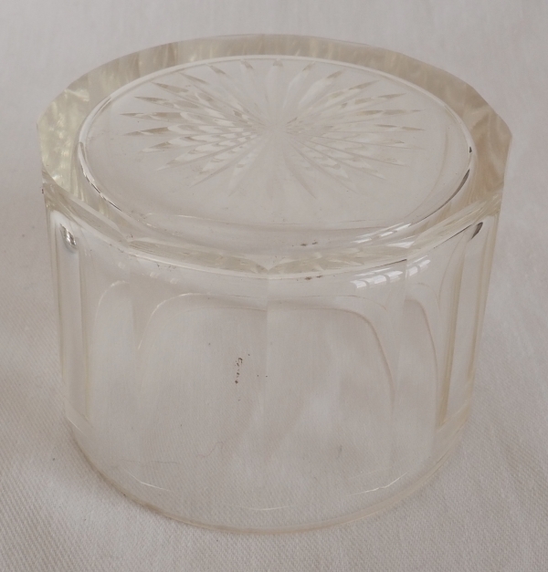 Boîte en cristal de Baccarat et argent massif, style Louis XVI - poinçon Minerve