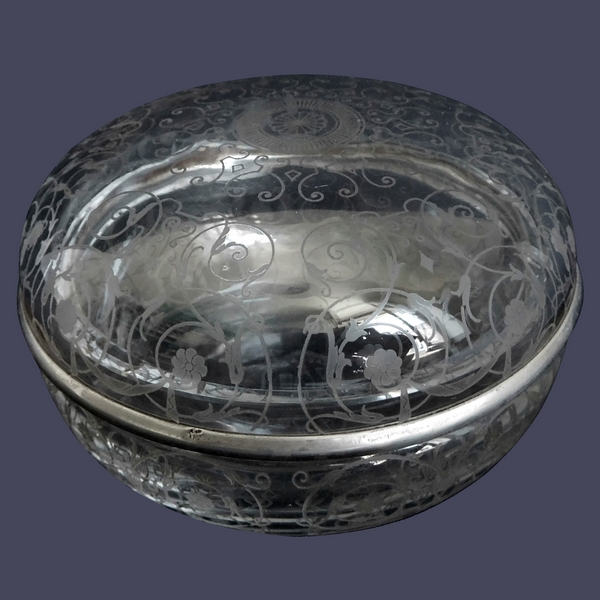 Baccarat crystal powder box or candy box, Michelangelo pattern enhanced with sterling silver