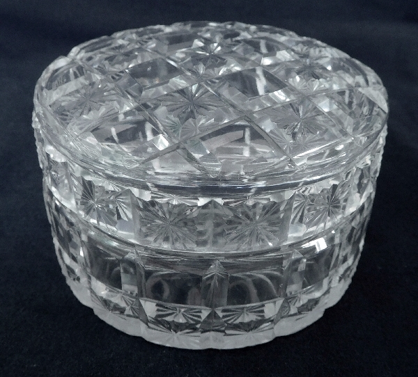 Grande boîte à poudre en cristal de Baccarat taillé diamants biseautés et étoiles