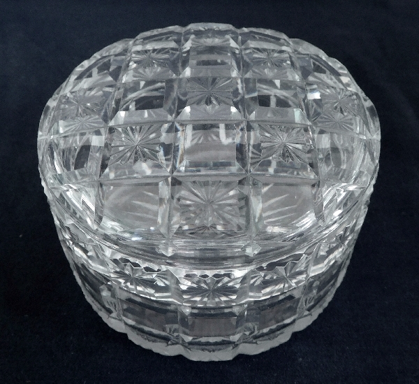 Grande boîte à poudre en cristal de Baccarat taillé diamants biseautés et étoiles