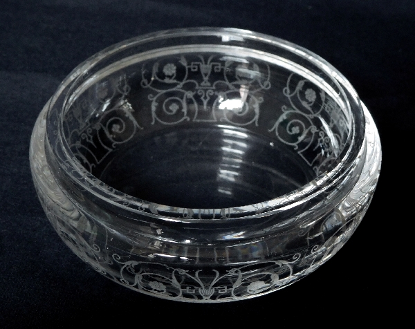 Boîte à poudre ou petite bonbonnière en cristal de Baccarat, modèle Michelangelo