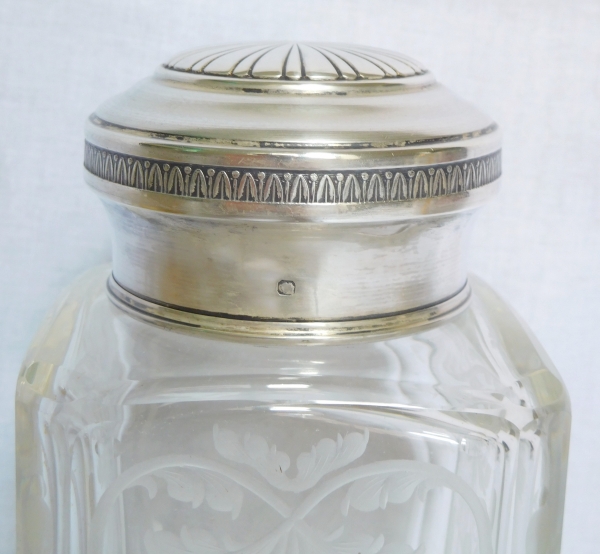 Boîte à thé en cristal de Baccarat gravé, argent massif et vermeil, étiquette papier