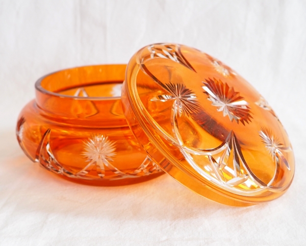 Bonbonnière en cristal de Baccarat taillé overlay orange - étiquette papier