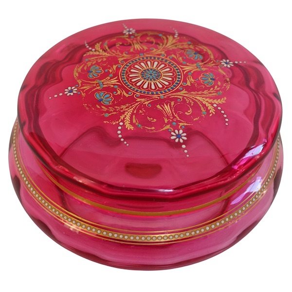 Bonbonnière boîte en cristal de Baccarat overlay rouge émaillé et doré - étiquette Papier