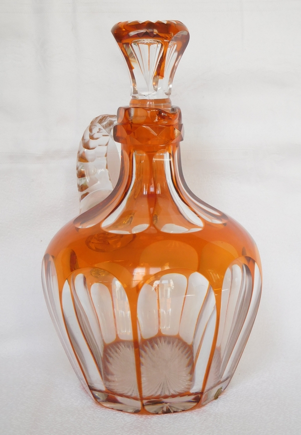 Carafe à whisky en cristal de Saint Louis taillé overlay orange, étiquette papier