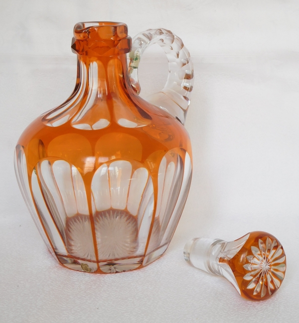 Carafe à whisky en cristal de Saint Louis taillé overlay orange, étiquette papier