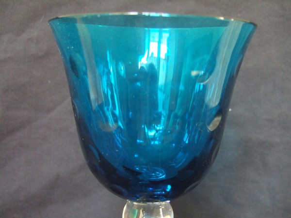 Verre à vin du Rhin - Roemer - en cristal de St Louis, modèle Bubbles bleu turquoise NEUF