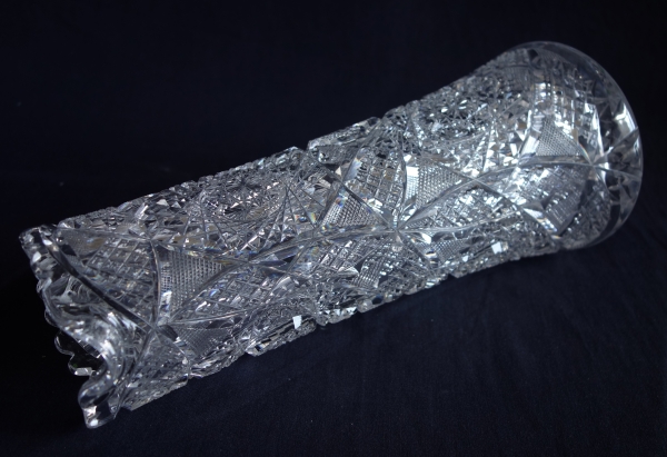 Canette, broc, carafe en cristal de Baccarat richement taillé vers 1900