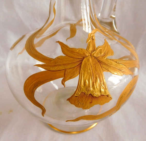 Rare Baccarat crystal Art Nouveau bottle enhanced with fine gold - original paper sticker