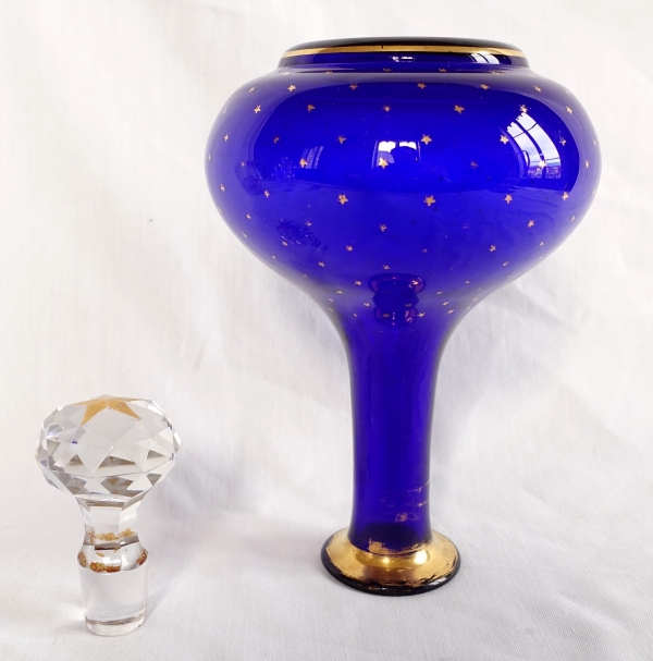 Baccarat crystal cobalt blue bottle enhanced with fine gold gilt stars - 19th century