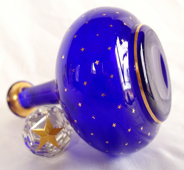 Baccarat crystal cobalt blue bottle enhanced with fine gold gilt stars - 19th century