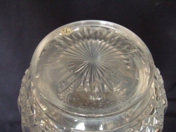 Carafe en cristal de Baccarat, étiquette papier, qualité musée