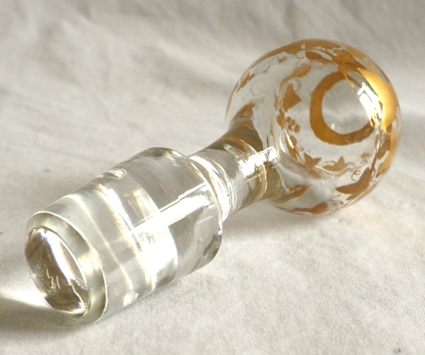 Carafe à vin en cristal de Baccarat, décor de lierre à l'or fin, époque Napoléon III