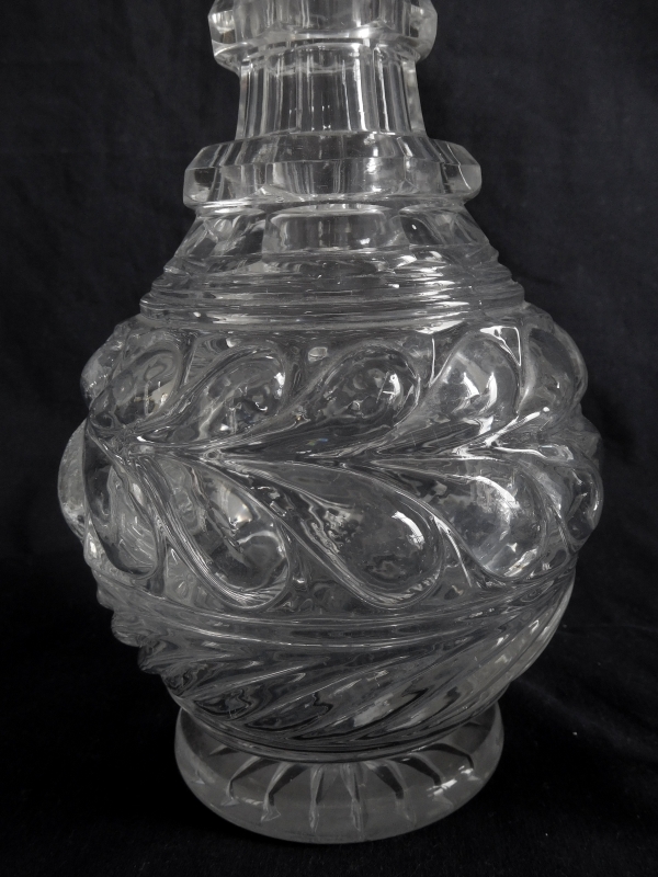 Carafe à cognac / whisky en cristal du Creusot taillé et moulé d'époque Charles X - vers 1830