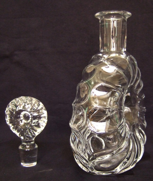 Carafe à cognac en cristal de Baccarat, pour Rémy Martin marquée à l'or, signée