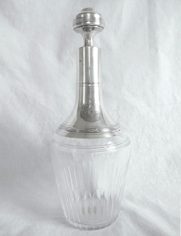 Carafe en cristal de Baccarat montée argent massif, armoiries du Duc d'Elchingen - poinçon Minerve