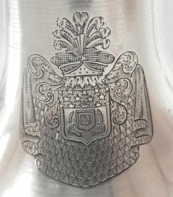 Carafe en cristal de Baccarat montée argent massif, armoiries du Duc d'Elchingen - poinçon Minerve