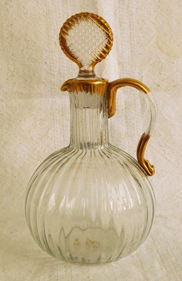 Carafe à liqueur en cristal de Daum doré à côtes vénitiennes, vers 1900 - signé