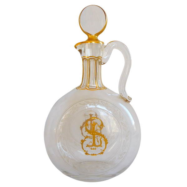 Luxurious Baccarat crystal whiskey bottle, SL monogram enhanced with fine gold circa 1890