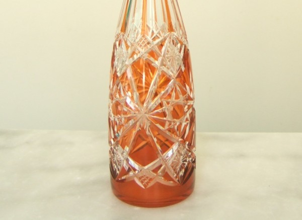 Carafe à vin du Rhin en cristal taillé de Baccarat, overlay orange, modèle Lagny