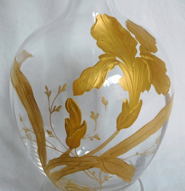 Baccarat crystal liquor decanter enhanced with fine gold, Art Nouveau period