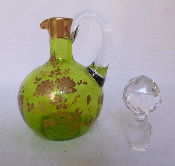 Carafe à liqueur en cristal de Baccarat vert chartreuse rehaussé à l'or fin