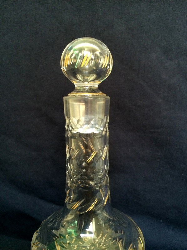 Rare carafe à liqueur en cristal de Baccarat dorée