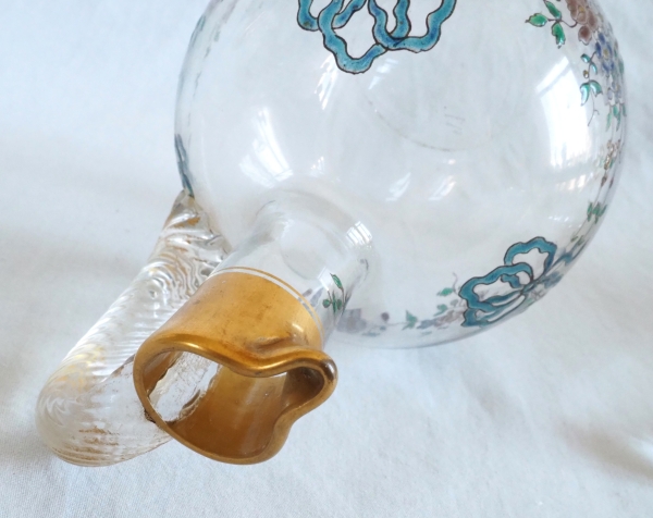 Carafe à liqueur en cristal de Baccarat émaillé et doré, style Louis XVI
