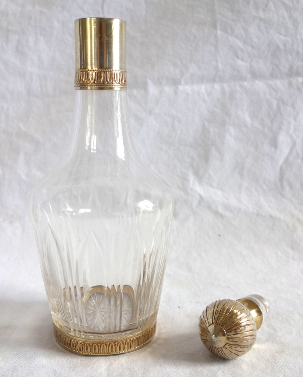 Carafe à liqueur en cristal de Baccarat taillé monture en vermeil - argent massif poinçon Minerve