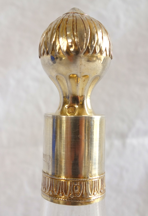 Carafe à liqueur en cristal de Baccarat taillé monture en vermeil - argent massif poinçon Minerve