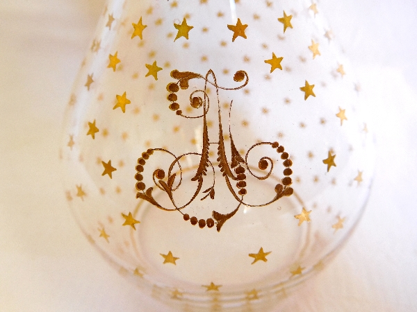 Carafe à liqueur en cristal de Baccarat doré à l'or fin, motif étoilé, monogramme JA