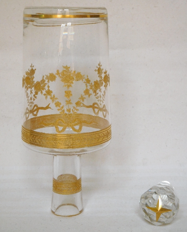 Carafe à liqueur de style Louis XVI en cristal de Baccarat doré à l'or fin