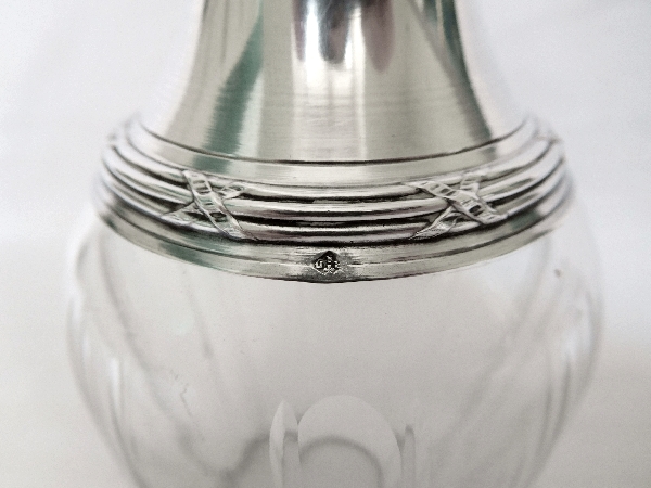 Carafe à liqueur en cristal de Baccarat et argent massif, poinçon Minerve, par Ravinet d'Enfert