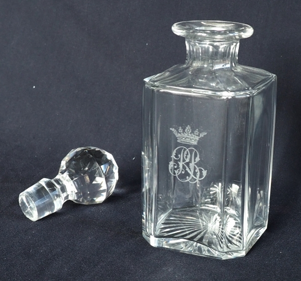 Carafe à whisky ou cognac en cristal de Baccarat - couronne de Marquis