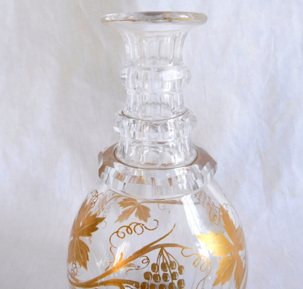 Carafe à whisky ou cognac en cristal de Baccarat taillé et doré - époque 1860