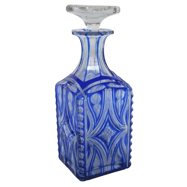 Carafe à cognac / carafe à whisky en cristal de Baccarat overlay bleu époque XIXe