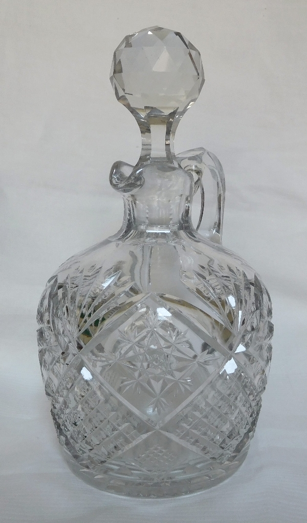 Carafe à whisky en cristal de Baccarat richement taillée, étiquette papier