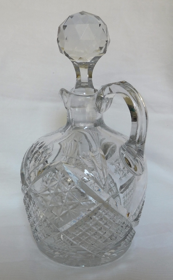 Carafe à whisky en cristal de Baccarat richement taillée, étiquette papier