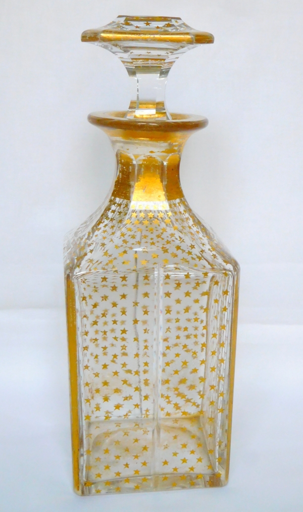 Carafe à whisky ou liqueur en cristal de Baccarat rehaussé d'étoiles dorées, époque Napoleon III