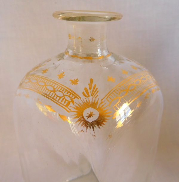 Blown glass whisky bottle enhanced with fine gold, Louis XVI production - 18th century