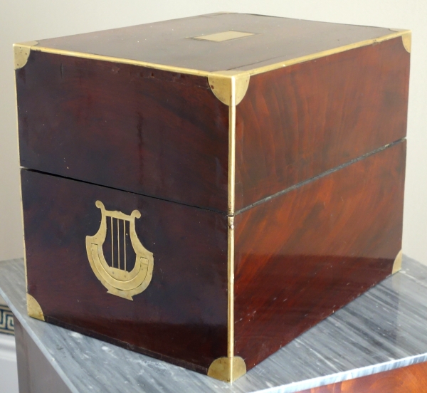 Cave à liqueur d'époque Empire en cristal du Creusot et acajou - complète avec ses verres