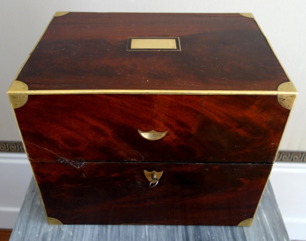 Cave à liqueur d'époque Empire en cristal du Creusot et acajou - complète avec ses verres