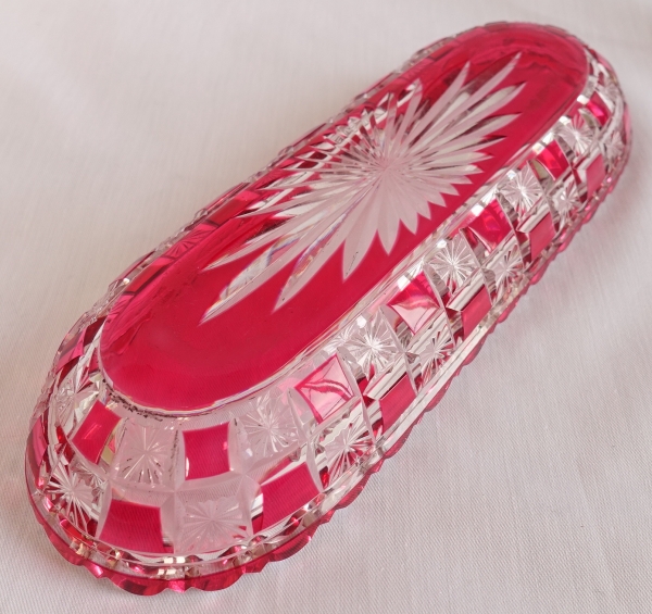 Coupe à brosse en cristal de Baccarat, modèle Diamants étoilés overlay rose